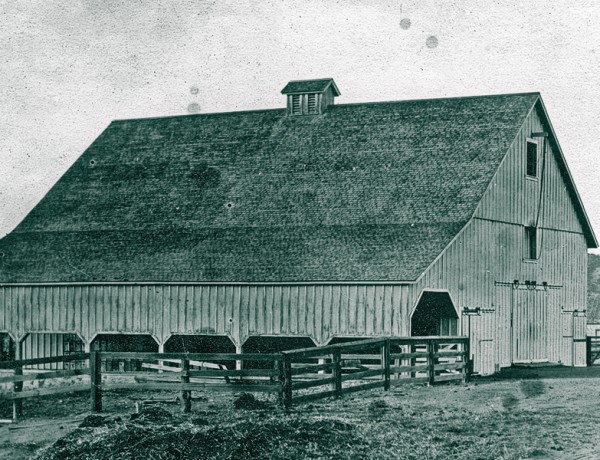 Bob McDaniel had the good fortune of knowing he helped saved a historic barn before he died, at the age of 86, this February. David Leonard Hoover’s barn, shown circa 1890s, will house the Save Our Heritage Organisation’s historic vehicles, such as the 
Concord stage, shown in inset, with (from left) Bruce Coons, his wife, Alana, and stagecoach builder Jim Jensen. Next to the barn, you can see the 1884 Santa Ysabel 
Store in the background. Turn to Opening Shot for a closer look.
– Courtesy Save Our Heritage Organisation –