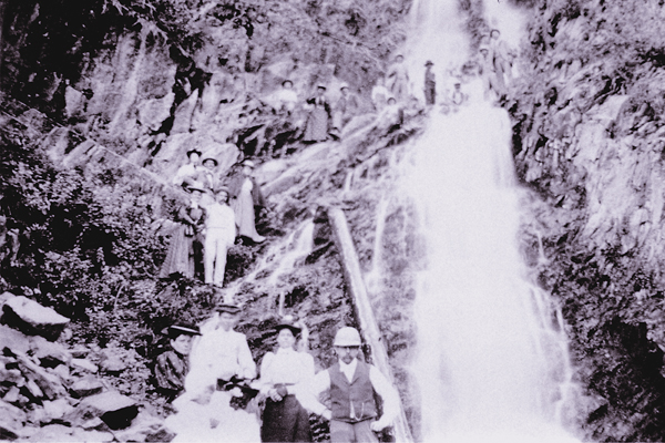 garden-creek-falls-1895