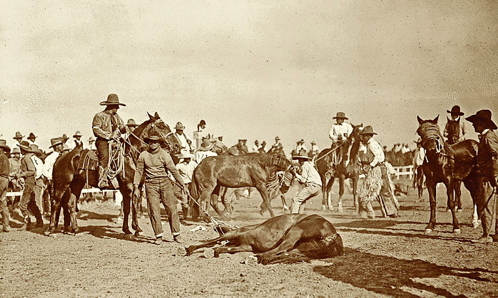 Mustanger Bob Lemmons became expert at rounding up wild horses, for profit and personal use, from the herds that roamed across Texas and the West after the Civil War – Courtesy Library of Congress –