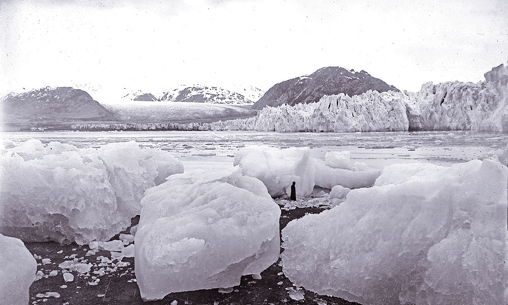 BOW-HT_Eastern-section-of-Muir-glacier_Alaska-by-Edward-S.-Curtis_c1899